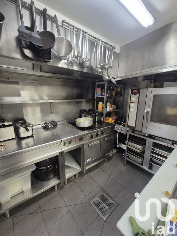 Maison - 292 m² - 10 pièces