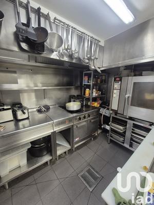 Maison - 292 m² - 10 pièces