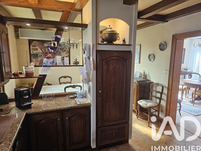 Maison - 223 m² - 8 pièces