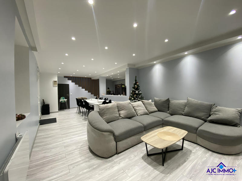 Maison - 130 m² - 6 pièces