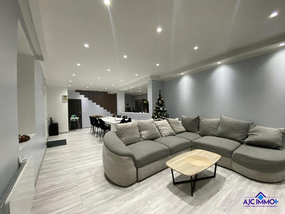 Maison - 130 m² - 6 pièces