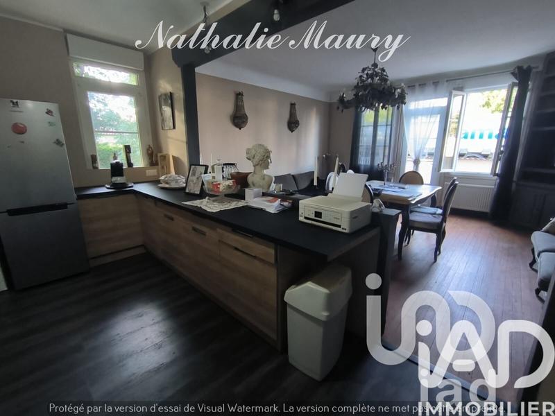 Maison - 180 m² - 5 pièces