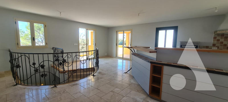 Villa - 205 m² - 5 pièces