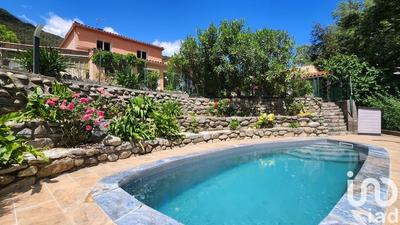 Maison - 177 m² - 6 pièces