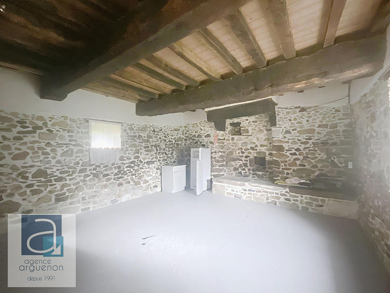 Maison - 210 m² - 8 pièces