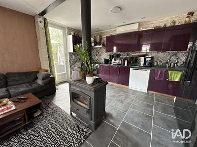 Maison - 95 m² - 4 pièces