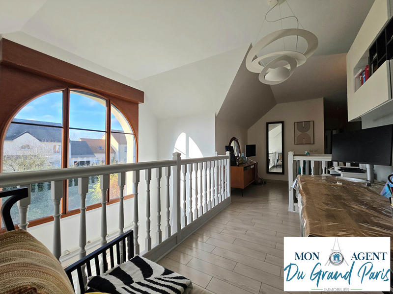 Maison - 175 m² - 7 pièces