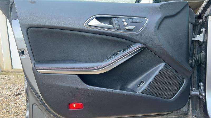Mercedes Cla Shooting Brake Classe 200 CDi 136 7g-Dct Amg Line - Entretien constructeur