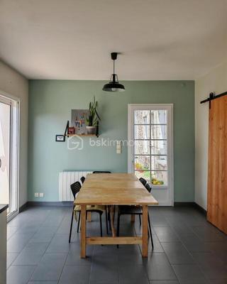 Maison - 186 m² - 6 pièces