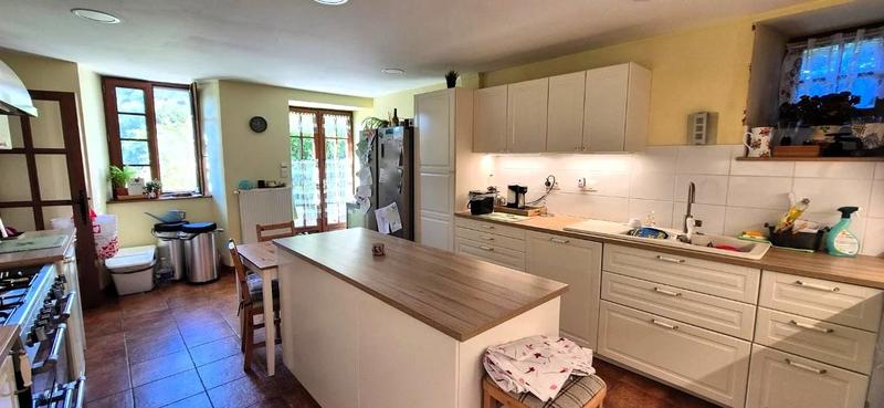 Fermette - 211 m² - 5 pièces