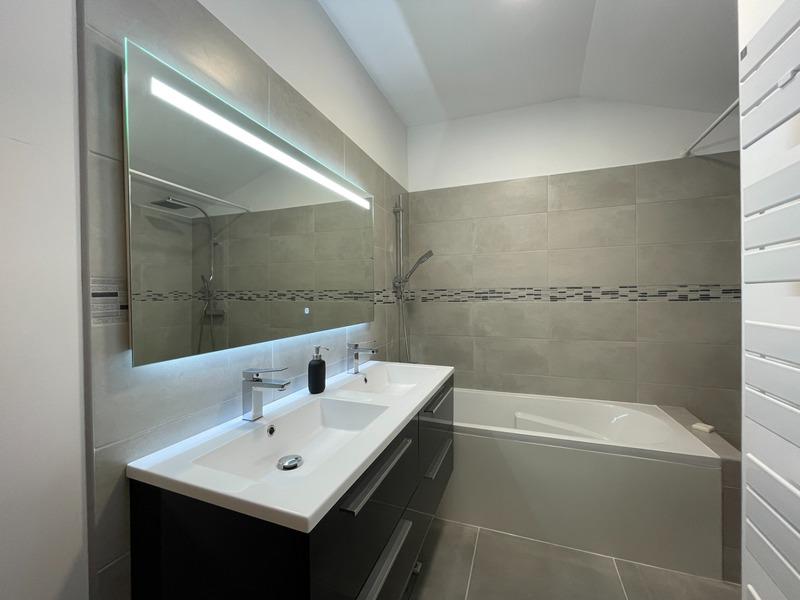 Maison - 143 m² - 5 pièces