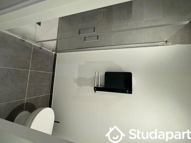 Chambre - 13 m² - 1 pièce