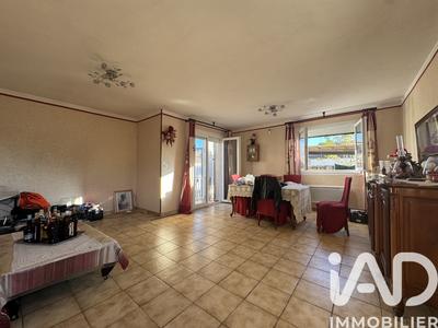 Maison - 98 m² - 4 pièces