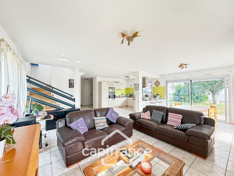 Maison - 105 m² - 5 pièces