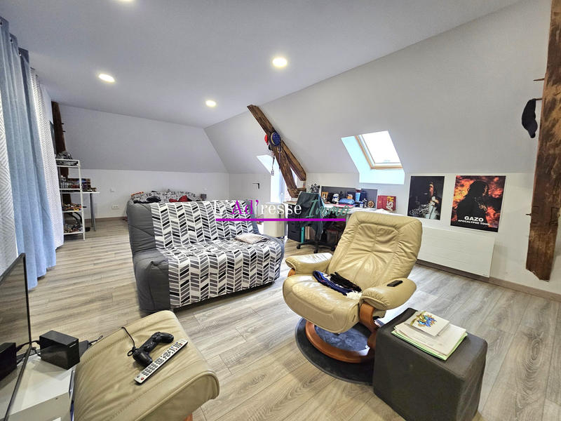 Maison - 183 m² - 10 pièces