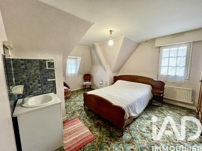 Maison - 217 m² - 8 pièces