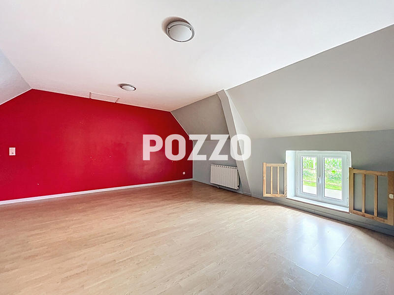 Maison - 255 m² - 7 pièces