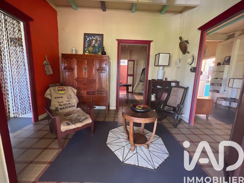 Maison - 194 m² - 9 pièces