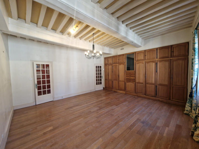 Maison - 340 m² - 12 pièces