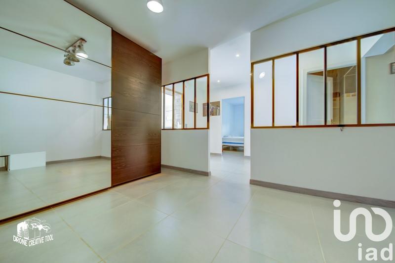 Maison - 230 m² - 7 pièces