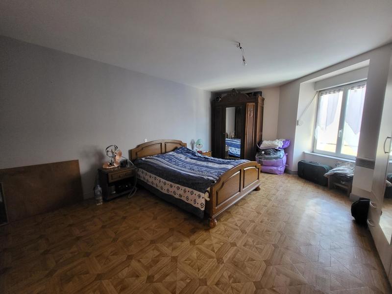 Maison - 200 m² - 6 pièces