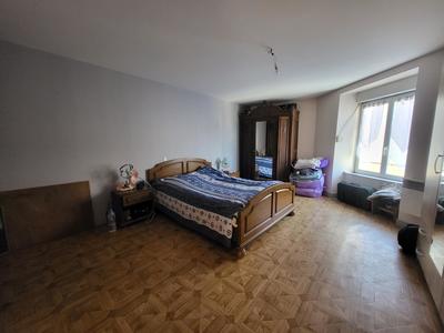 Maison - 200 m² - 6 pièces