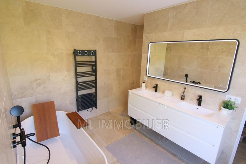 Maison contemporaine - 310 m² - 8 pièces