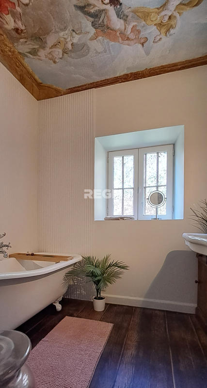 Villa - 320 m² - 13 pièces