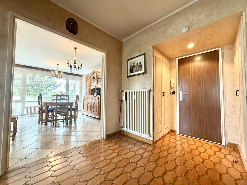 Appartement - 94 m² - 5 pièces