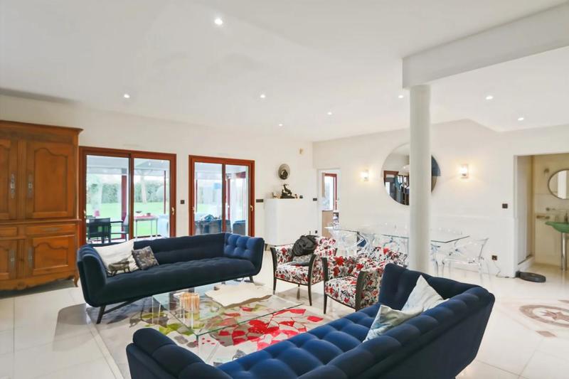 Maison - 170 m² - 6 pièces