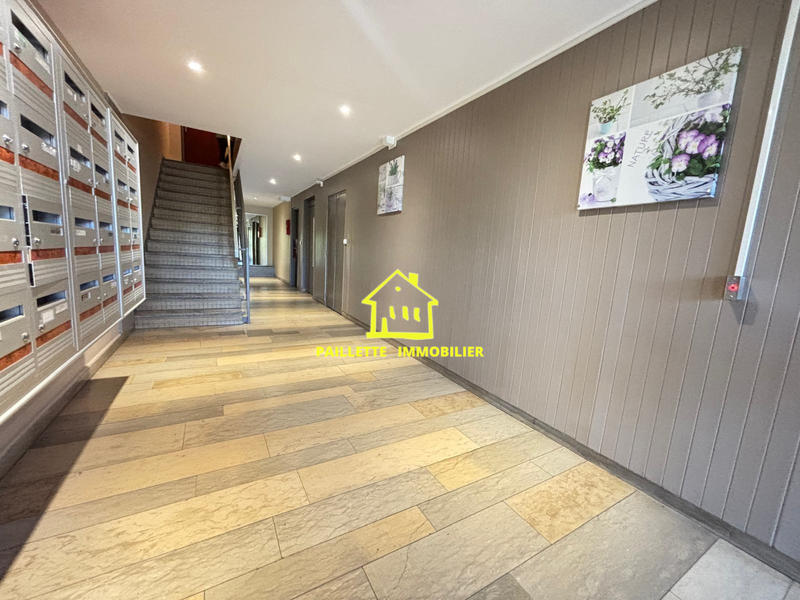 Appartement - 82 m² - 5 pièces