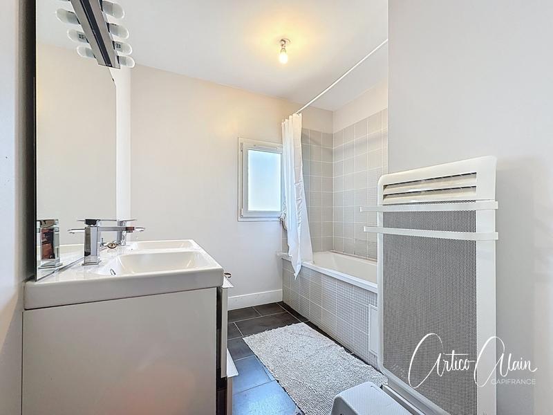 Maison - 146 m² - 6 pièces