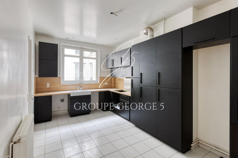 Appartement - 166 m² - 5 pièces