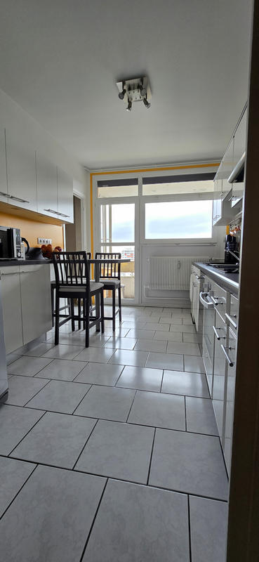 Appartement - 83 m² - 5 pièces