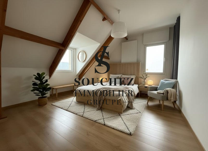 Maison - 245 m² - 7 pièces