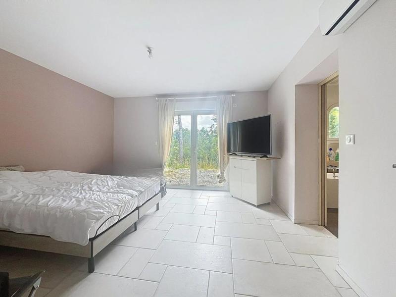 Maison - 200 m² - 4 pièces