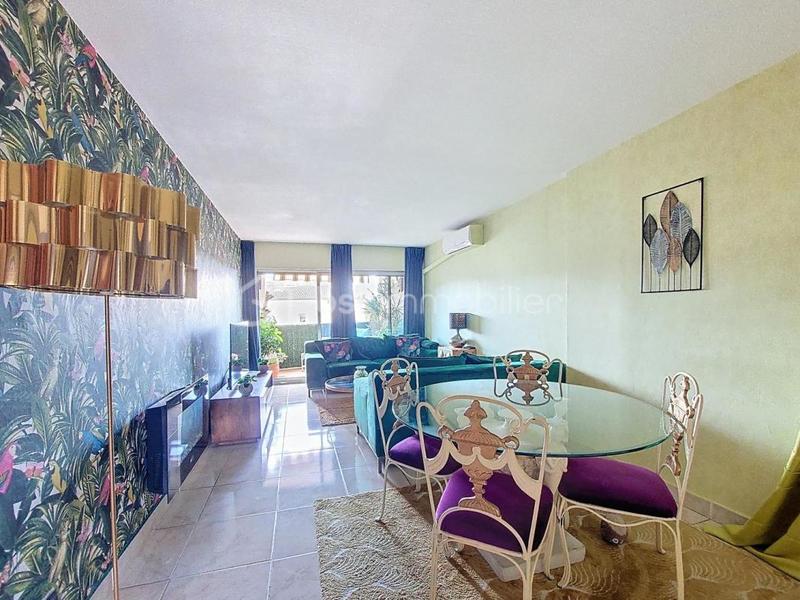 Appartement - 75 m² - 4 pièces