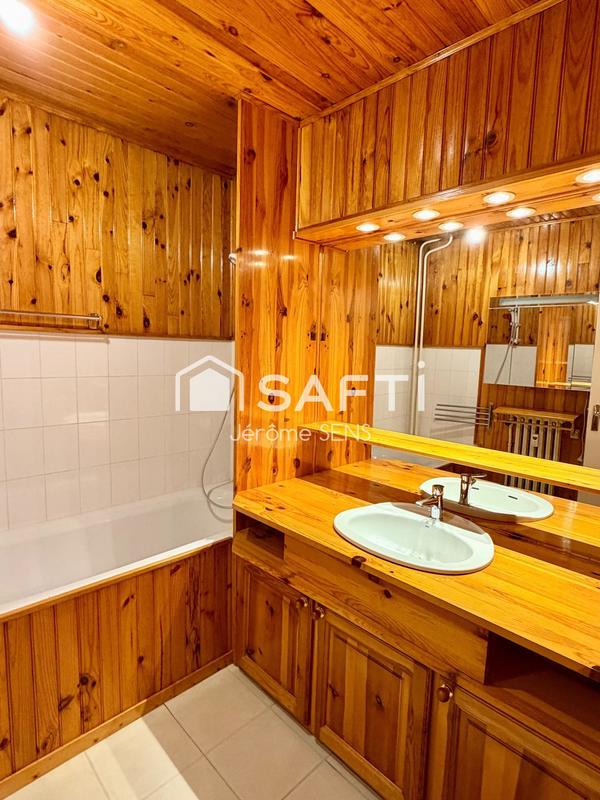 Appartement - 80 m² - 4 pièces