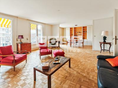 Appartement - 137 m² - 5 pièces