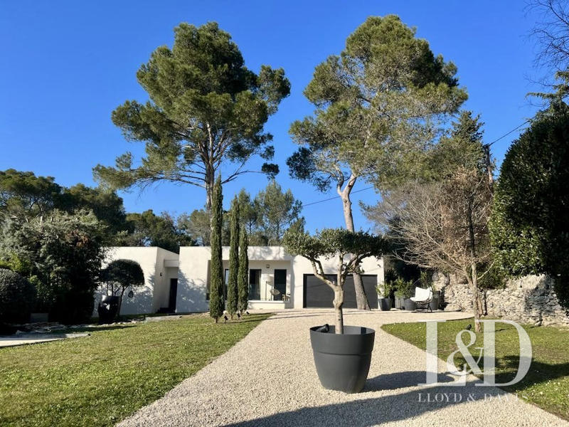 Maison contemporaine - 191 m² - 6 pièces