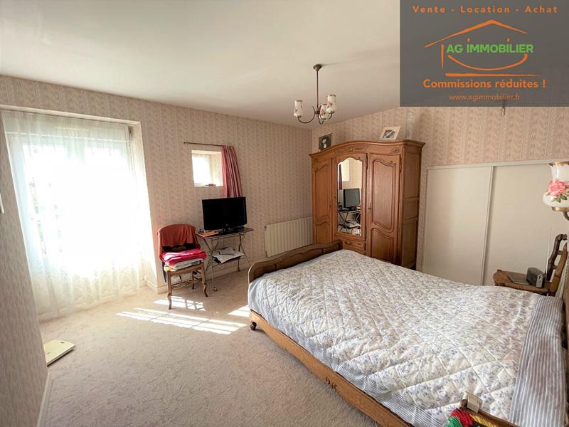 Maison - 380 m² - 5 pièces