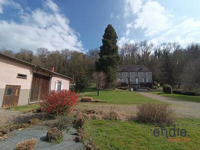 Propriété - 149 m² - 4 pièces