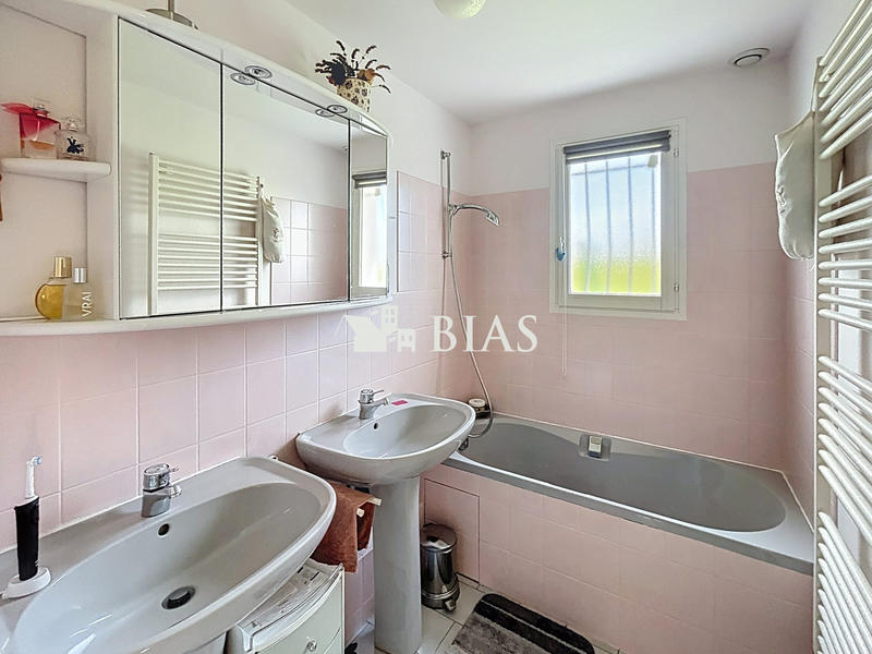 Maison - 117 m² - 4 pièces