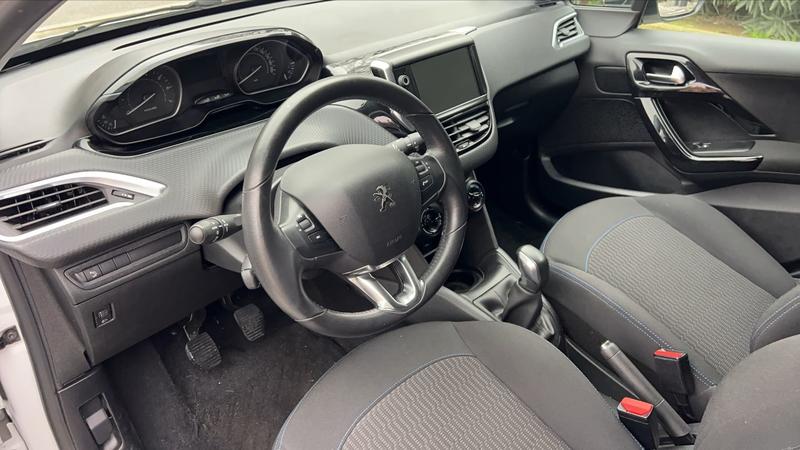 Peugeot 208 1.2 Puretech 82 Style