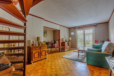 Maison - 97 m² - 6 pièces