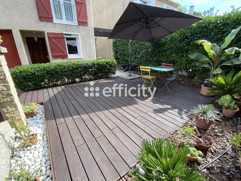 Maison - 98 m² - 5 pièces