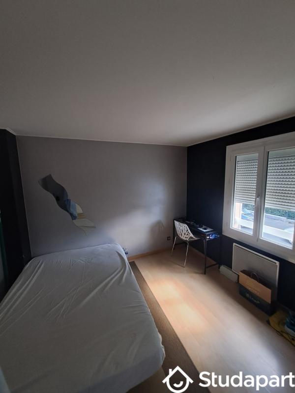 Chambre - 14 m² - 1 pièce