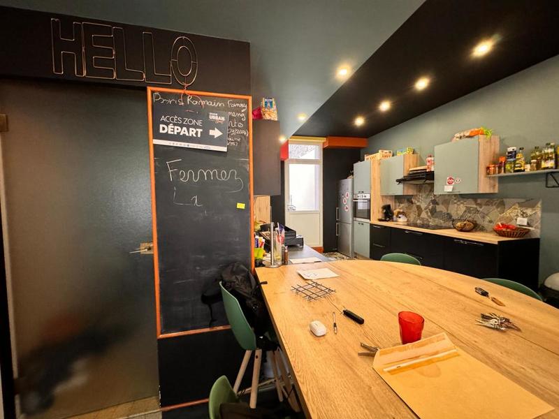 Maison - 140 m² - 8 pièces