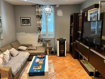 Maison - 400 m² - 19 pièces