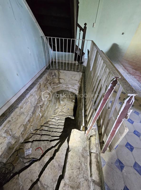 Maison ancienne - 195 m² - 5 pièces